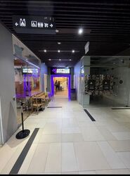 East Village (D16), Retail #567436351